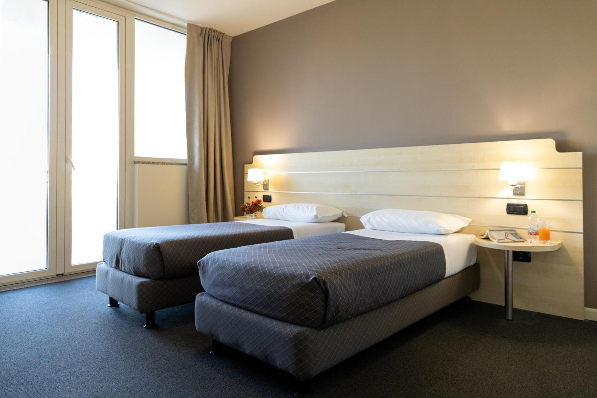 Hotel Giallo Noceto Eksteriør billede