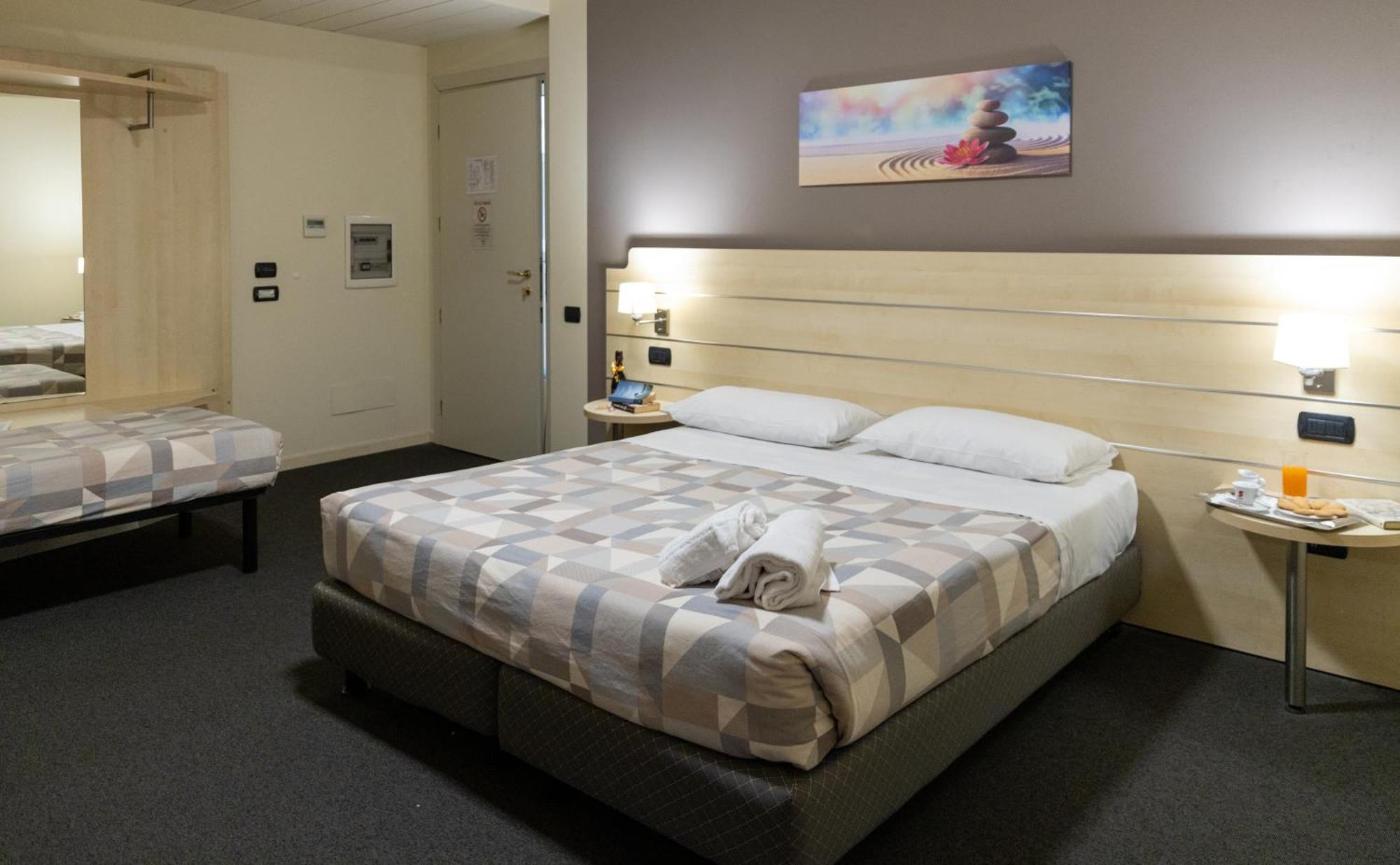 Hotel Giallo Noceto Eksteriør billede